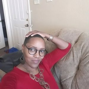 Meet your Posher, Kim